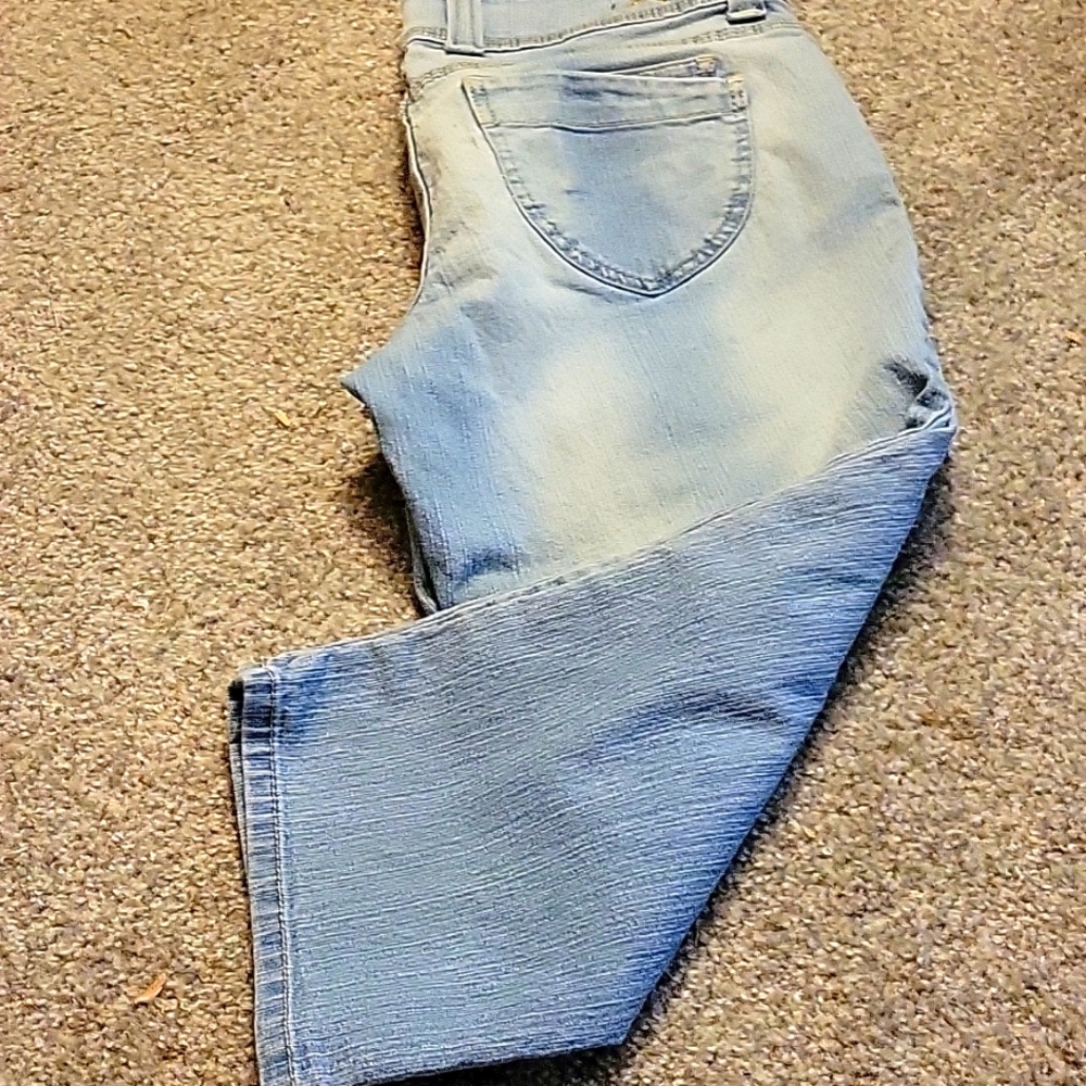 Capris